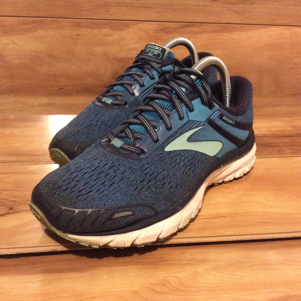 Brooks Women”s Andrenaline GTS 18 Sz 8.5